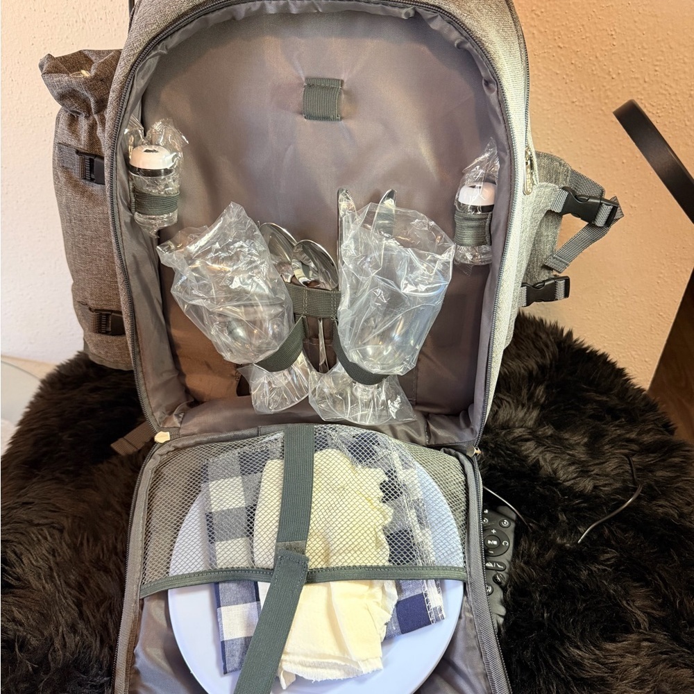 Gray and Brown picnick Backpack - Picture 8 of 11